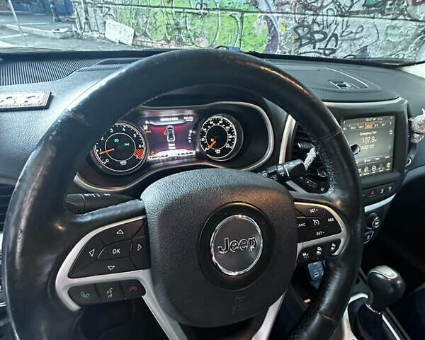 Чорний Джип Cherokee, об'ємом двигуна 2.4 л та пробігом 177 тис. км за 12799 $, фото 13 на Automoto.ua