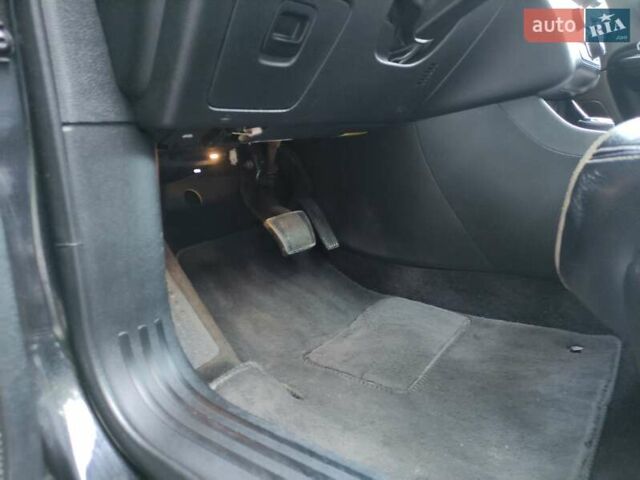 Чорний Джип Cherokee, об'ємом двигуна 3.24 л та пробігом 189 тис. км за 14500 $, фото 18 на Automoto.ua