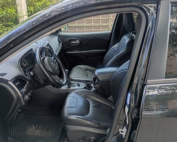 Чорний Джип Cherokee, об'ємом двигуна 2.36 л та пробігом 67 тис. км за 14555 $, фото 9 на Automoto.ua