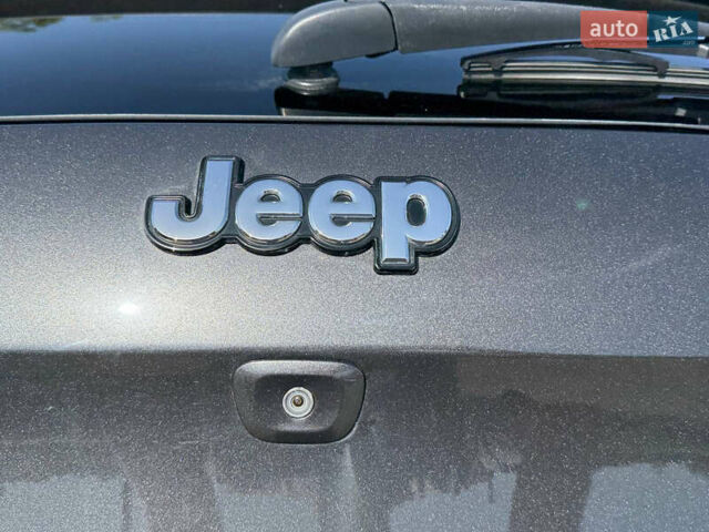 Чорний Джип Cherokee, об'ємом двигуна 2.4 л та пробігом 139 тис. км за 12500 $, фото 40 на Automoto.ua