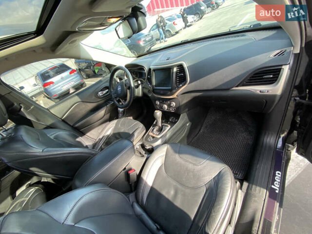 Черный Джип Чероки, объемом двигателя 2.36 л и пробегом 167 тыс. км за 13300 $, фото 30 на Automoto.ua