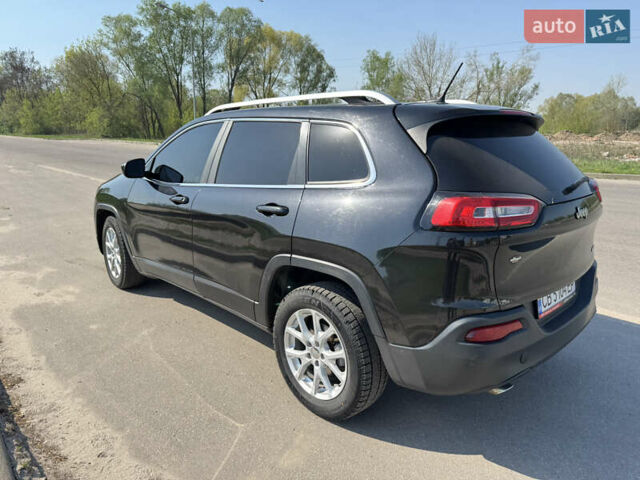 Чорний Джип Cherokee, об'ємом двигуна 2.36 л та пробігом 158 тис. км за 12000 $, фото 5 на Automoto.ua