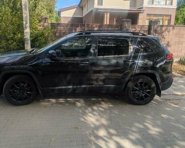 Чорний Джип Cherokee, об'ємом двигуна 2.36 л та пробігом 67 тис. км за 14555 $, фото 4 на Automoto.ua