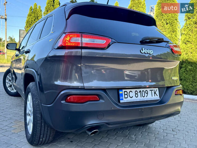 Чорний Джип Cherokee, об'ємом двигуна 2.36 л та пробігом 174 тис. км за 10450 $, фото 28 на Automoto.ua