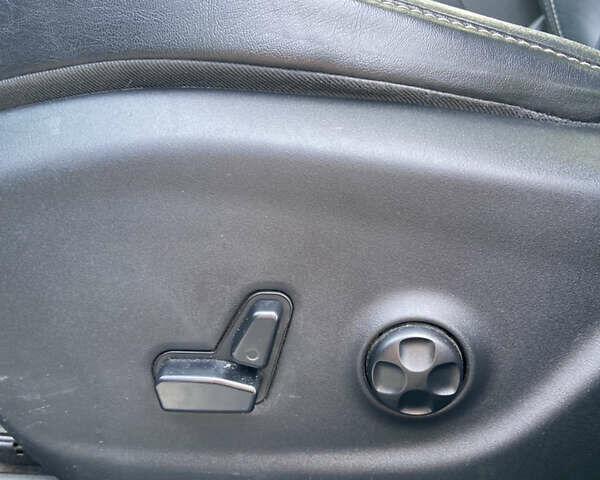 Черный Джип Чероки, объемом двигателя 2.36 л и пробегом 167 тыс. км за 13300 $, фото 22 на Automoto.ua