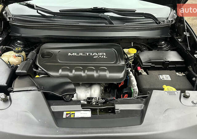 Чорний Джип Cherokee, об'ємом двигуна 2.36 л та пробігом 244 тис. км за 11500 $, фото 45 на Automoto.ua