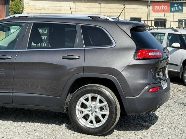 Чорний Джип Cherokee, об'ємом двигуна 2.4 л та пробігом 139 тис. км за 12500 $, фото 20 на Automoto.ua