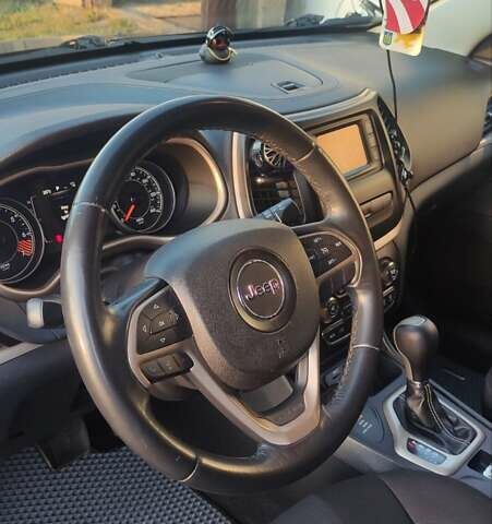 Чорний Джип Cherokee, об'ємом двигуна 2.4 л та пробігом 78 тис. км за 13700 $, фото 3 на Automoto.ua