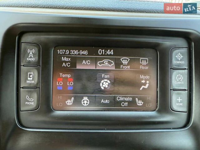 Чорний Джип Cherokee, об'ємом двигуна 2.4 л та пробігом 139 тис. км за 12500 $, фото 56 на Automoto.ua
