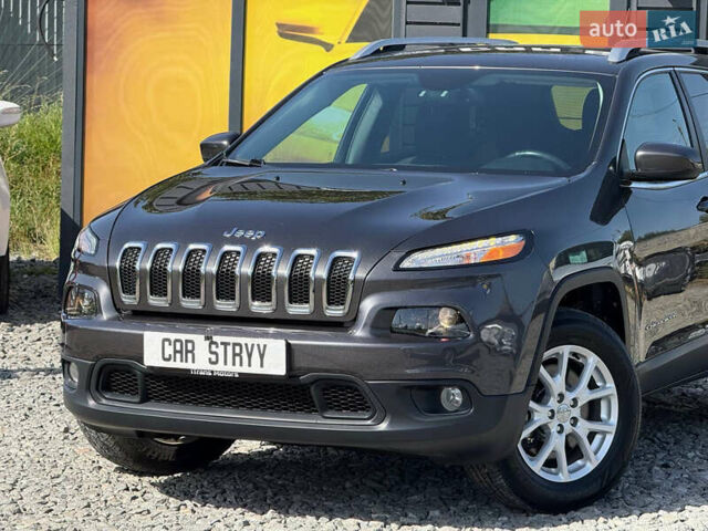 Чорний Джип Cherokee, об'ємом двигуна 2.4 л та пробігом 139 тис. км за 12500 $, фото 6 на Automoto.ua