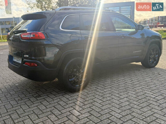 Чорний Джип Cherokee, об'ємом двигуна 2.36 л та пробігом 232 тис. км за 11700 $, фото 2 на Automoto.ua