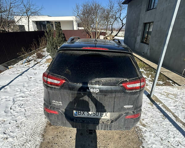 Чорний Джип Cherokee, об'ємом двигуна 2.36 л та пробігом 161 тис. км за 16000 $, фото 6 на Automoto.ua