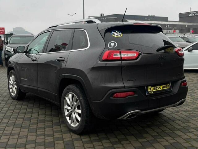 Черный Джип Чероки, объемом двигателя 3.2 л и пробегом 243 тыс. км за 12900 $, фото 4 на Automoto.ua