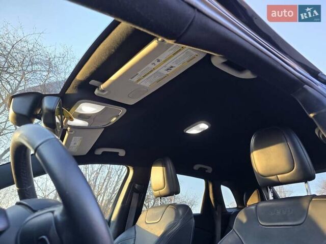 Черный Джип Чероки, объемом двигателя 2.36 л и пробегом 240 тыс. км за 12700 $, фото 25 на Automoto.ua