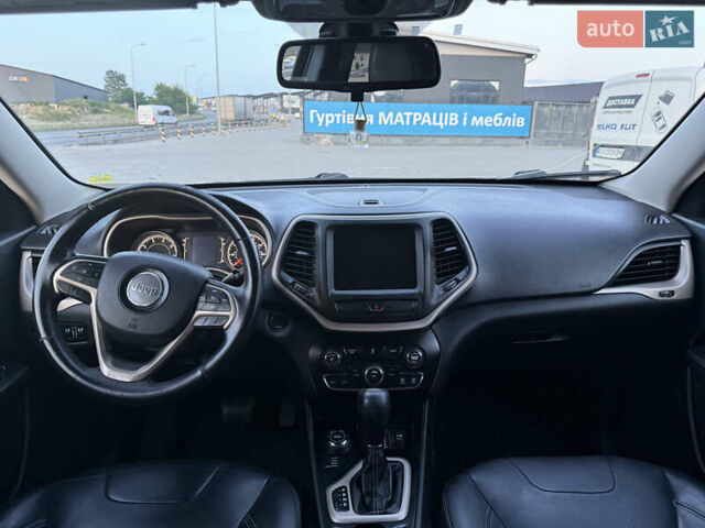 Чорний Джип Cherokee, об'ємом двигуна 2.36 л та пробігом 257 тис. км за 13500 $, фото 33 на Automoto.ua