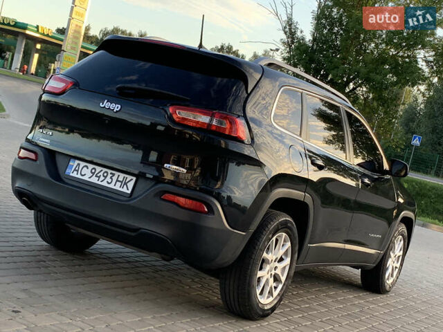 Чорний Джип Cherokee, об'ємом двигуна 2.4 л та пробігом 131 тис. км за 15000 $, фото 11 на Automoto.ua