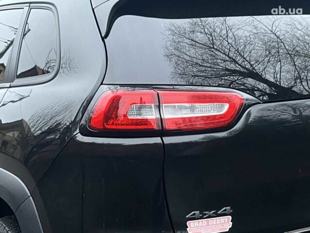 Черный Джип Чероки, объемом двигателя 3.2 л и пробегом 221 тыс. км за 14940 $, фото 11 на Automoto.ua