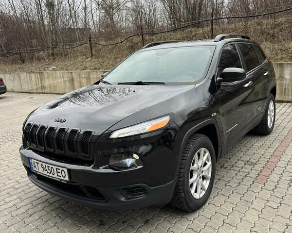 Черный Джип Чероки, объемом двигателя 2.4 л и пробегом 173 тыс. км за 12000 $, фото 3 на Automoto.ua