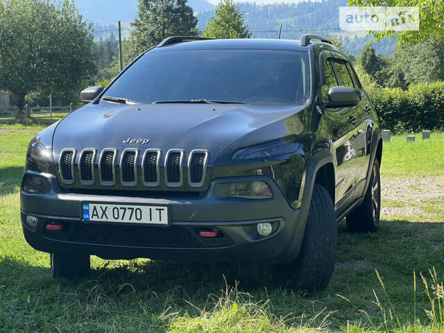 Чорний Джип Cherokee, об'ємом двигуна 0 л та пробігом 130 тис. км за 16700 $, фото 4 на Automoto.ua