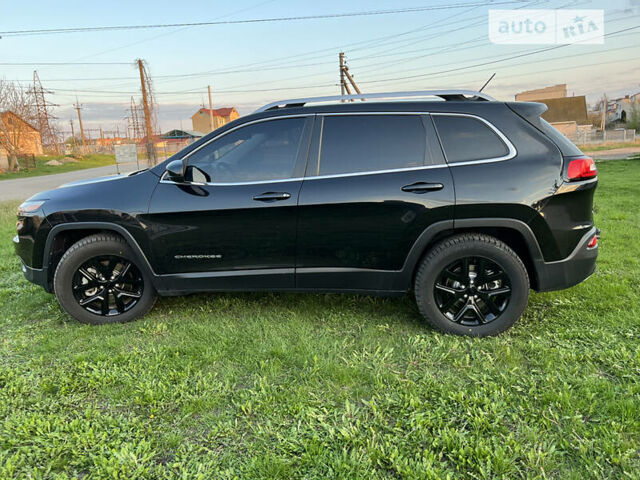 Чорний Джип Cherokee, об'ємом двигуна 3.3 л та пробігом 122 тис. км за 15700 $, фото 14 на Automoto.ua