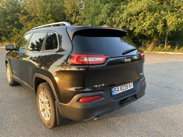Чорний Джип Cherokee, об'ємом двигуна 2.4 л та пробігом 133 тис. км за 13500 $, фото 6 на Automoto.ua