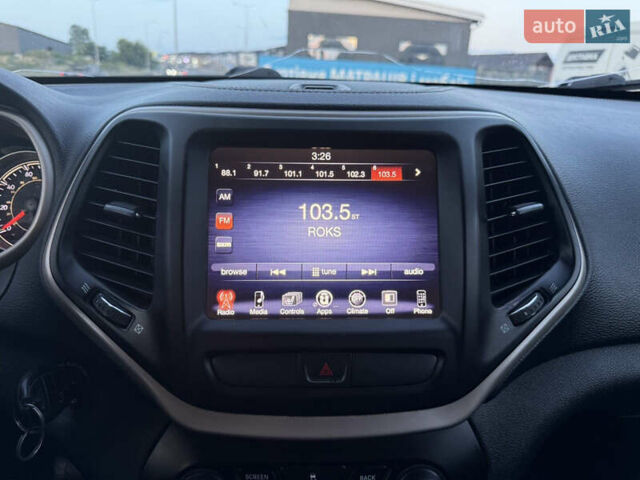 Черный Джип Чероки, объемом двигателя 2.36 л и пробегом 261 тыс. км за 10900 $, фото 12 на Automoto.ua