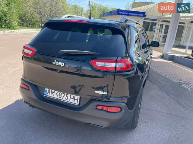 Джип Чероки 2015 в Киеве на Automoto.ua Черный Джип Чероки, объемом двигателя 2.4 л и пробегом 201 тыс. км за 14200 $, фото 34 на Automoto.ua