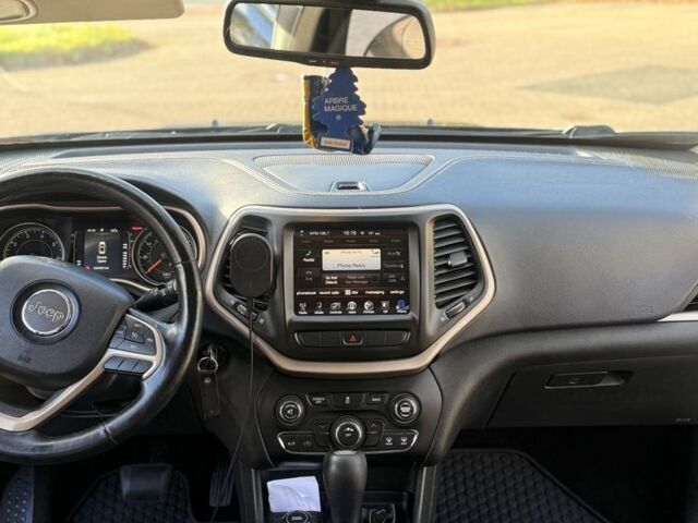 Джип Cherokee 2015 у Вишневом на Automoto.ua Чорний Джип Cherokee, об'ємом двигуна 2.4 л та пробігом 232 тис. км за 11700 $, фото 5 на Automoto.ua