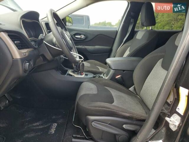 Джип Чероки 2015 в Львове на Automoto.ua Черный Джип Чероки, объемом двигателя 2.36 л и пробегом 57 тыс. км за 1500 $, фото 6 на Automoto.ua