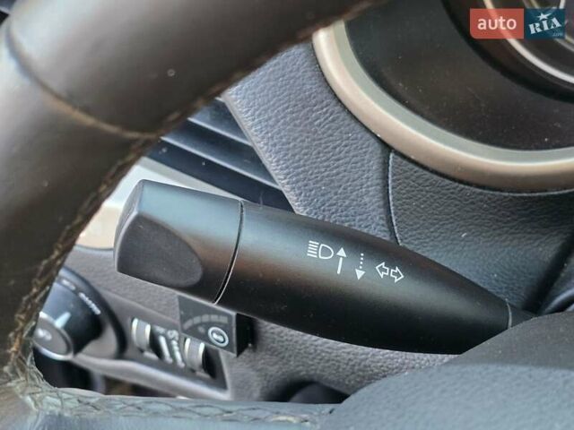 Черный Джип Чероки, объемом двигателя 2.36 л и пробегом 240 тыс. км за 12700 $, фото 30 на Automoto.ua