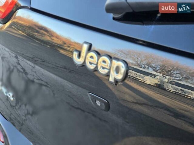 Черный Джип Чероки, объемом двигателя 2.36 л и пробегом 240 тыс. км за 12700 $, фото 14 на Automoto.ua