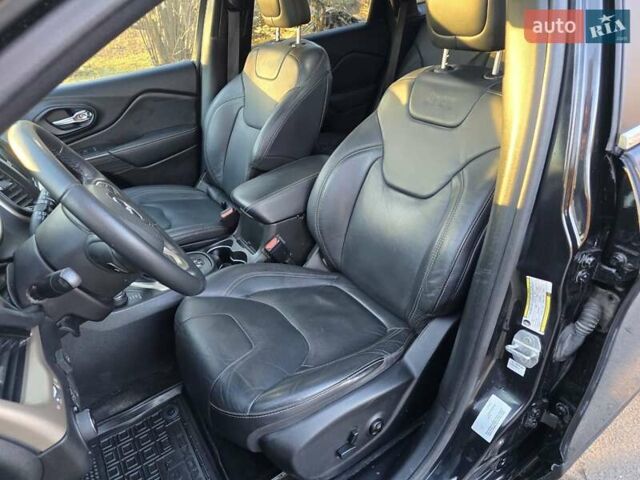 Черный Джип Чероки, объемом двигателя 2.36 л и пробегом 240 тыс. км за 12700 $, фото 45 на Automoto.ua