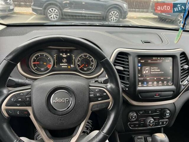 Чорний Джип Cherokee, об'ємом двигуна 2.36 л та пробігом 227 тис. км за 9600 $, фото 9 на Automoto.ua