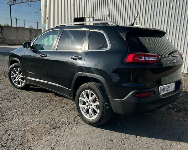 Черный Джип Чероки, объемом двигателя 2.4 л и пробегом 198 тыс. км за 13200 $, фото 8 на Automoto.ua