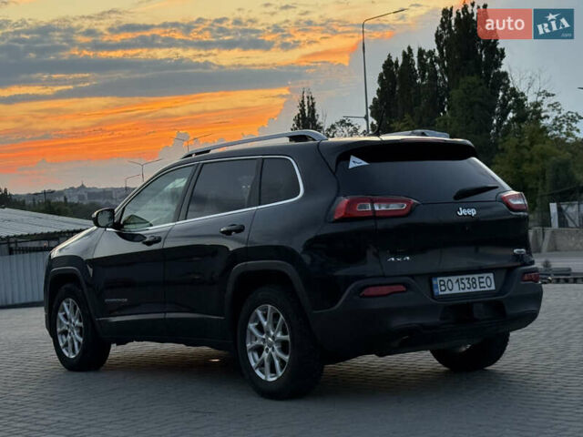Чорний Джип Cherokee, об'ємом двигуна 2.36 л та пробігом 260 тис. км за 12500 $, фото 23 на Automoto.ua