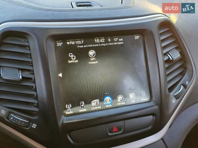 Черный Джип Чероки, объемом двигателя 2.36 л и пробегом 240 тыс. км за 12700 $, фото 80 на Automoto.ua