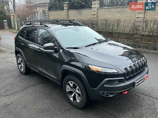 Черный Джип Чероки, объемом двигателя 3.2 л и пробегом 221 тыс. км за 14990 $, фото 4 на Automoto.ua