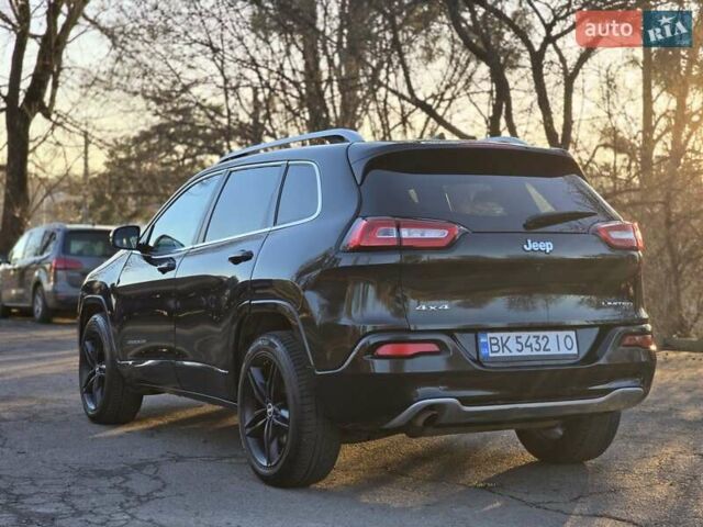 Черный Джип Чероки, объемом двигателя 2.36 л и пробегом 240 тыс. км за 12700 $, фото 10 на Automoto.ua