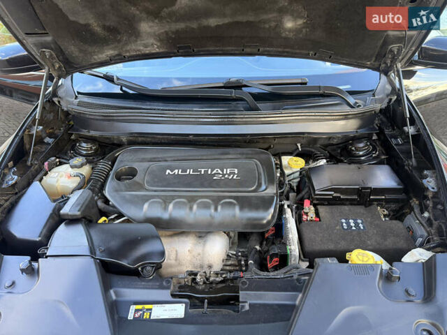 Чорний Джип Cherokee, об'ємом двигуна 2.36 л та пробігом 232 тис. км за 11700 $, фото 12 на Automoto.ua