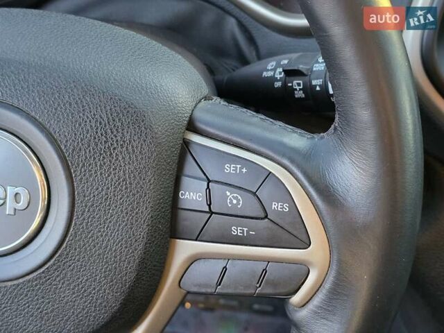 Черный Джип Чероки, объемом двигателя 2.36 л и пробегом 240 тыс. км за 12700 $, фото 28 на Automoto.ua