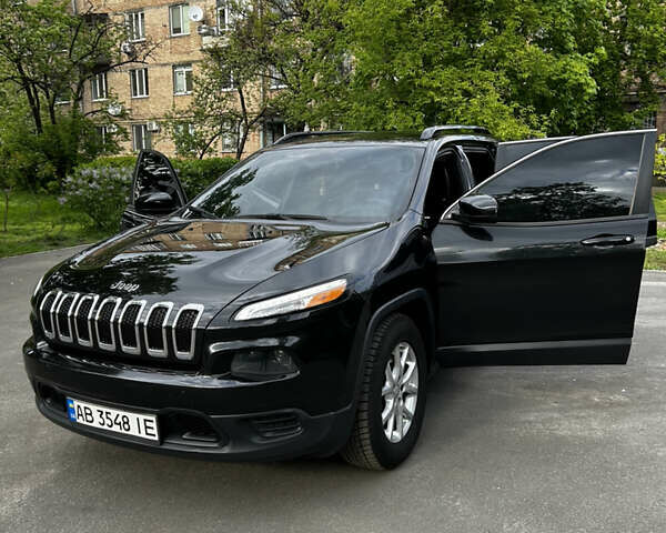 Чорний Джип Cherokee, об'ємом двигуна 2.36 л та пробігом 139 тис. км за 13900 $, фото 3 на Automoto.ua