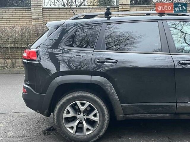 Черный Джип Чероки, объемом двигателя 3.2 л и пробегом 221 тыс. км за 14990 $, фото 6 на Automoto.ua