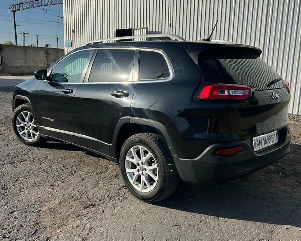 Черный Джип Чероки, объемом двигателя 2.4 л и пробегом 198 тыс. км за 13200 $, фото 6 на Automoto.ua