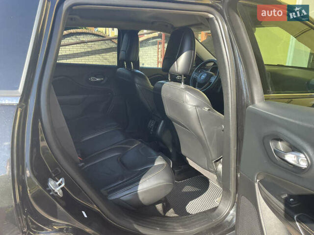 Чорний Джип Cherokee, об'ємом двигуна 2.4 л та пробігом 173 тис. км за 13500 $, фото 15 на Automoto.ua