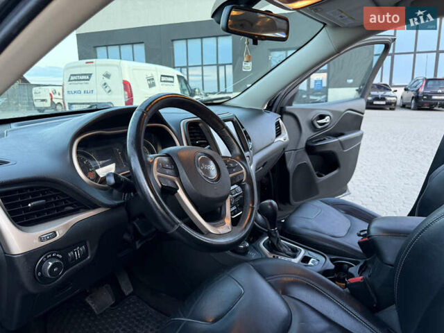 Чорний Джип Cherokee, об'ємом двигуна 2.36 л та пробігом 260 тис. км за 12500 $, фото 39 на Automoto.ua
