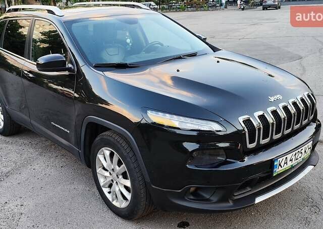 Джип Чероки 2015 в Киеве на Automoto.ua Черный Джип Чероки, объемом двигателя 3.24 л и пробегом 155 тыс. км за 15600 $, фото 5 на Automoto.ua