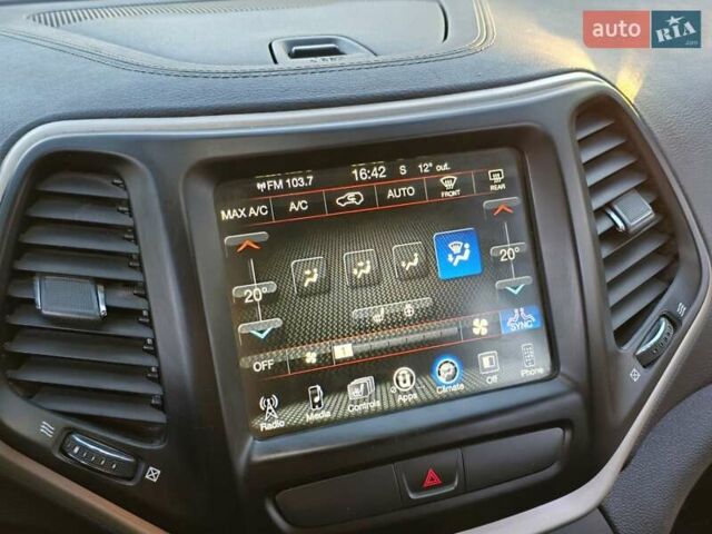 Черный Джип Чероки, объемом двигателя 2.36 л и пробегом 240 тыс. км за 12700 $, фото 72 на Automoto.ua