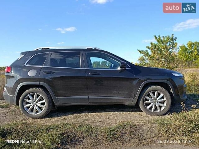 Чорний Джип Cherokee, об'ємом двигуна 2.18 л та пробігом 233 тис. км за 16700 $, фото 6 на Automoto.ua