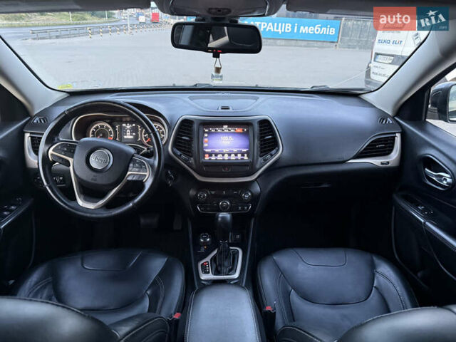 Чорний Джип Cherokee, об'ємом двигуна 2.36 л та пробігом 260 тис. км за 11900 $, фото 25 на Automoto.ua