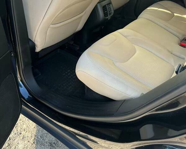 Черный Джип Чероки, объемом двигателя 2.4 л и пробегом 198 тыс. км за 13200 $, фото 12 на Automoto.ua